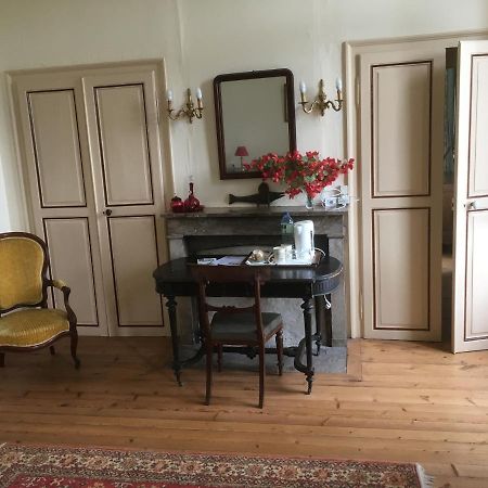 Chateau De Villers-Châtel Esterno foto