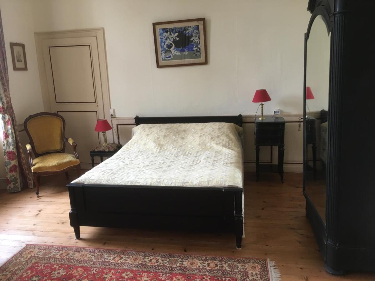 Chateau De Villers-Châtel Esterno foto