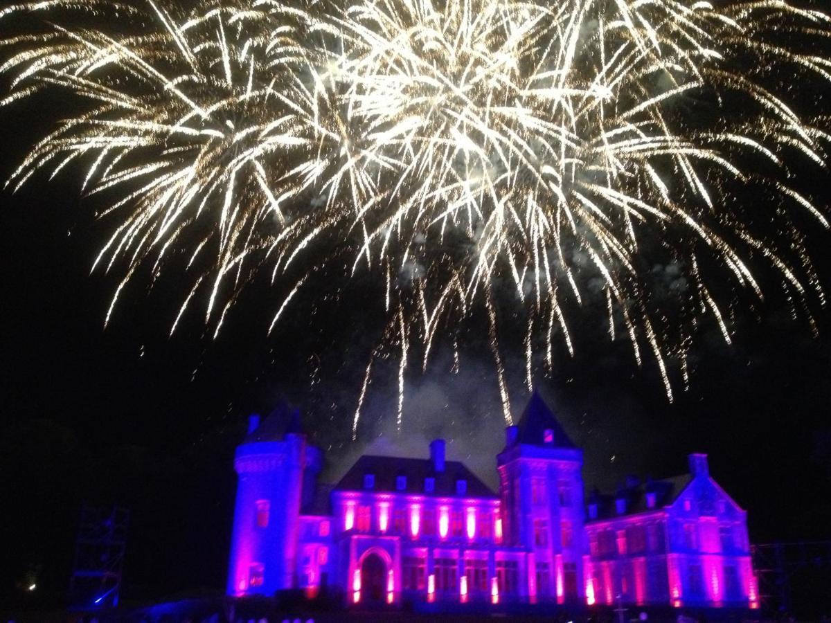 Chateau De Villers-Châtel Esterno foto